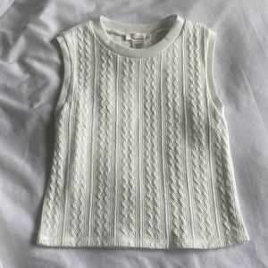 🤍✨urban romantics white sweater vest ✨🤍
